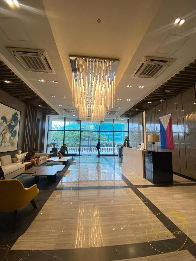 Maez - Uptown Parksuites Aparthotel